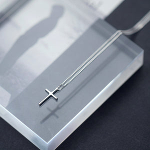 Cross clavicle necklace